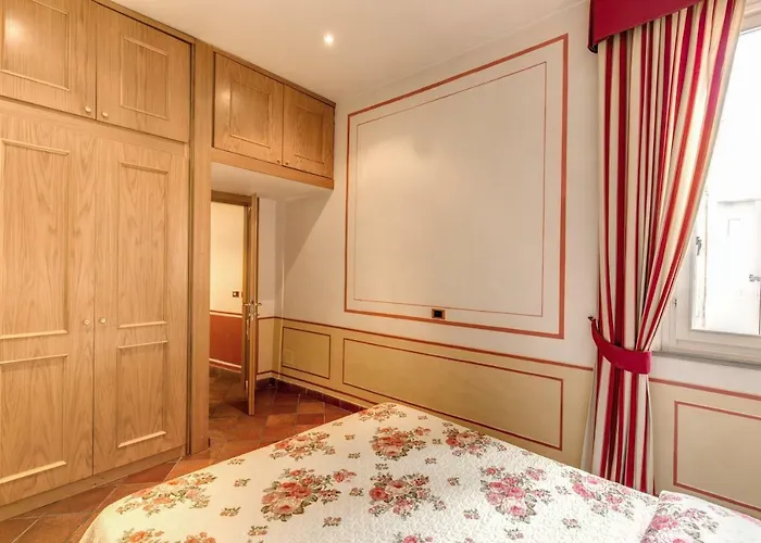Lovely Flat By The Trevi Fountain Apartment