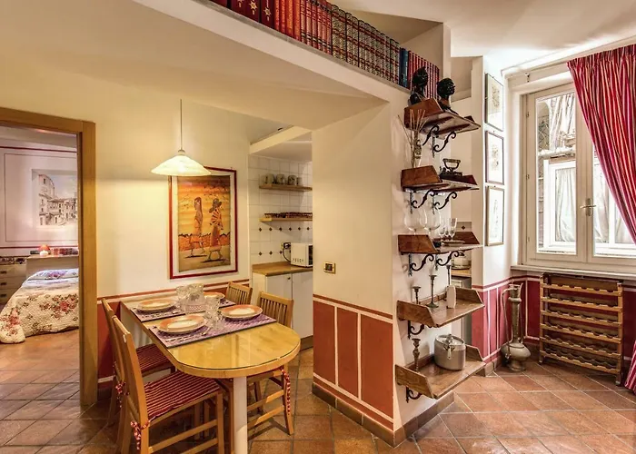 Apartment Lovely Flat By The Trevi Fountain